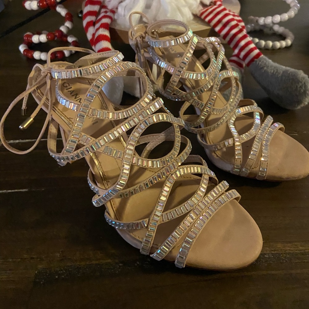 Gianni Bini formal heels rhinestones bling nude 6.5